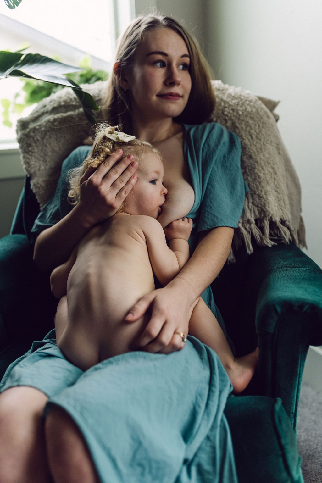 nursing, motherhood, photography, in home session, boise idaho